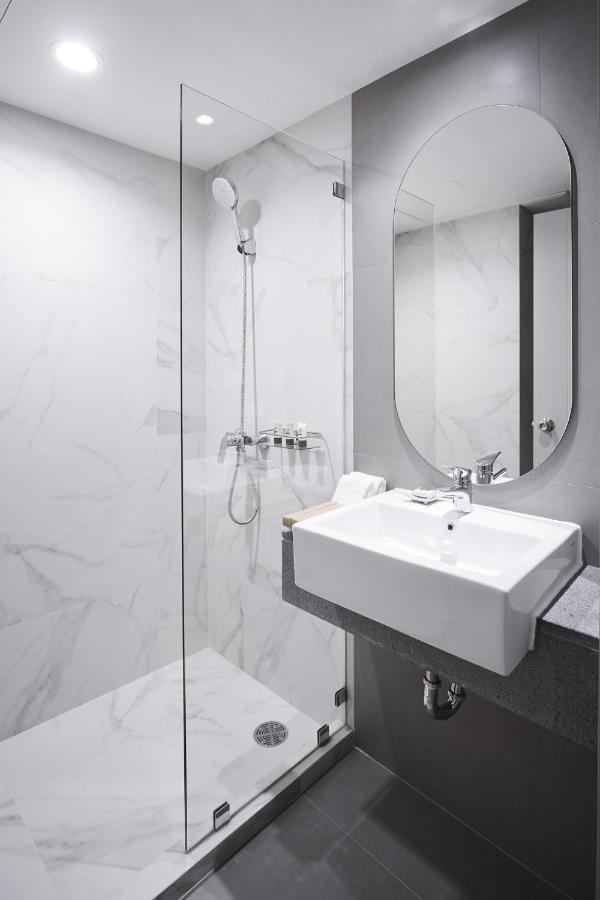 56 Surawong Hotel Μπανγκόκ Εξωτερικό φωτογραφία