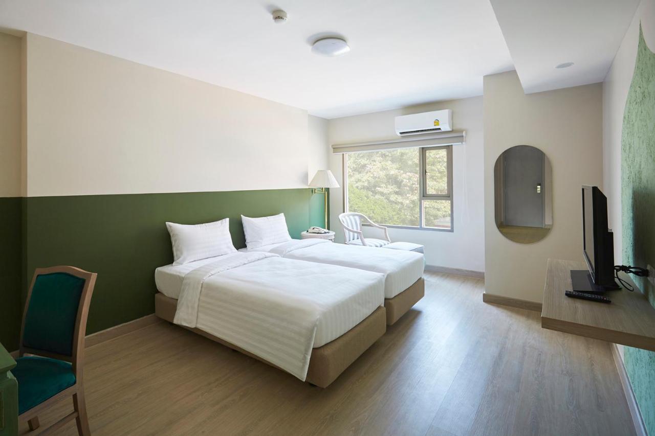 56 Surawong Hotel Μπανγκόκ Εξωτερικό φωτογραφία